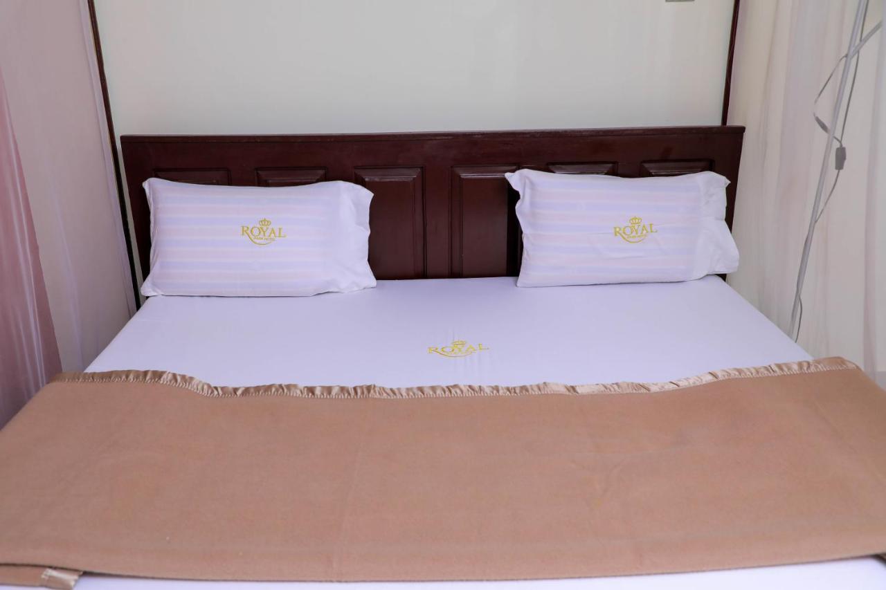 Royal Park Hotel Jinja Esterno foto